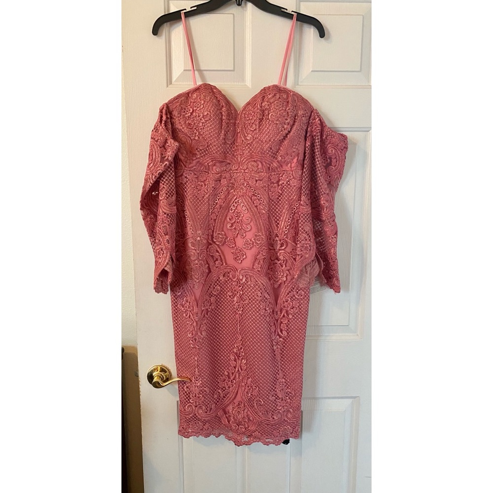 BRAND NEW W/ TICKET Pink Lace Evening dress - Picture 4 of 4